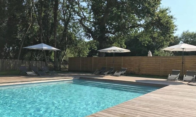 Locoal-Mendon House | Small detached house - Swimming pool & Sea view