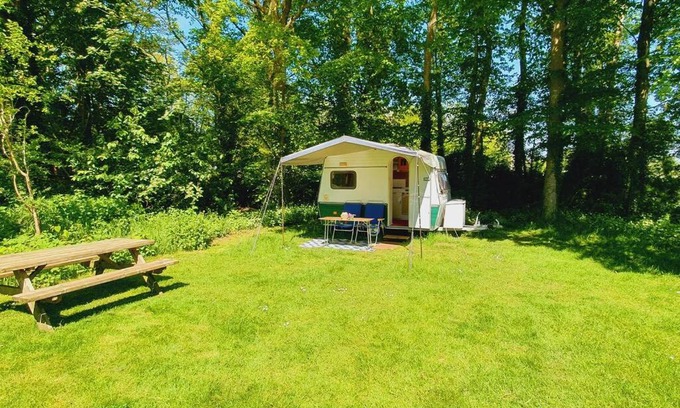 Leek Other | small retro caravan