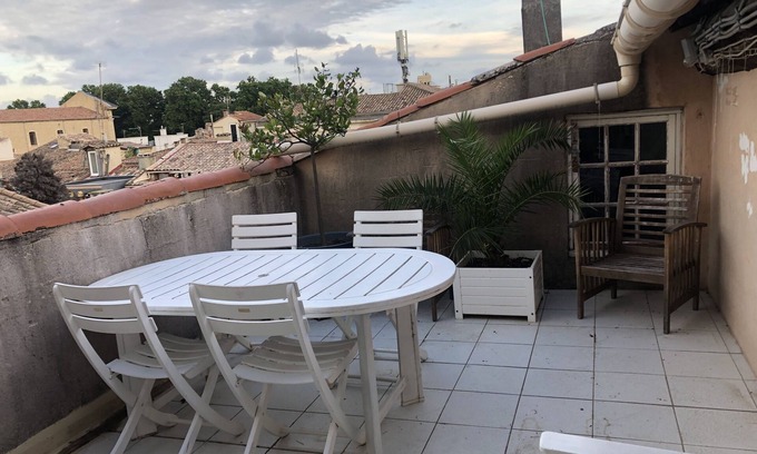 Faubourg Apartment | Small rooftop apartment in the city center, large roof terrace, silence