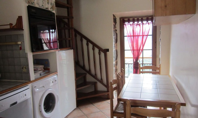 Castifao House | Small stone house