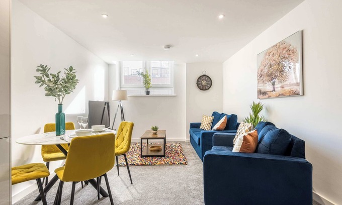 Rotherham Apartment | Smart 1 Bedroom Apartment in Central Rotherham