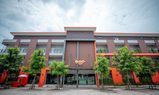 Sam Wa Tawan Ok Hotel | Smart Hotel