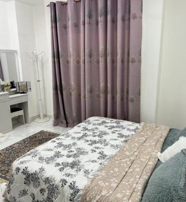 Al Maabilah Apartment | smart room