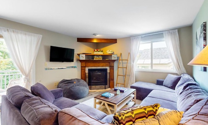 Jeffersonville Apartment | Smugglers' Notch Resort Slopeside 39