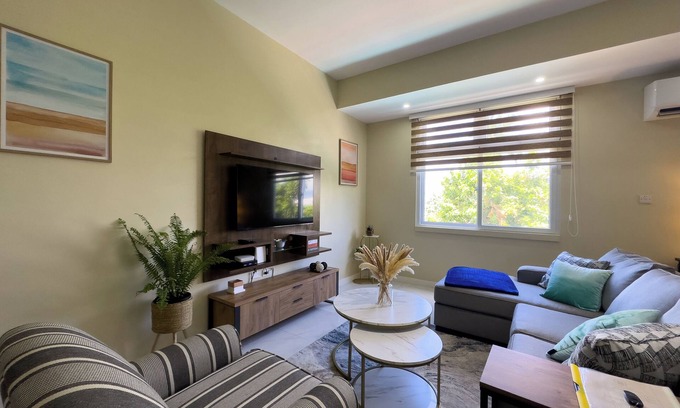 Saint Andrew Condo | Smurfs Pad @ Mont Charles. Stylish 2-BDR Condo in a Prime Location in Kingston.