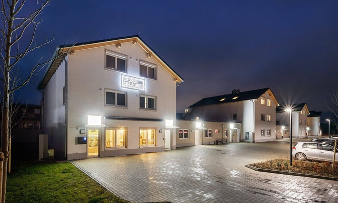 Furstenfeldbruck District Resort | Snooze Apartments Alling