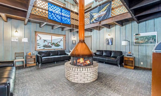 Wakefield Cabin | Snow Chasers Lodge