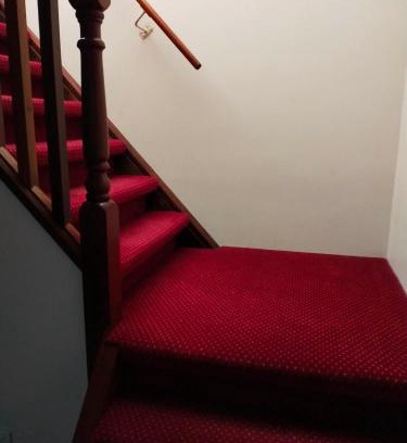 Perth Villa | Snow white's 2 bedroom dream Cottage with free parking