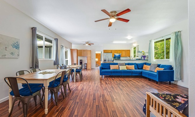Keaau House | Snowbird-friendly home near the beach with patio, grill, outdoor dining area