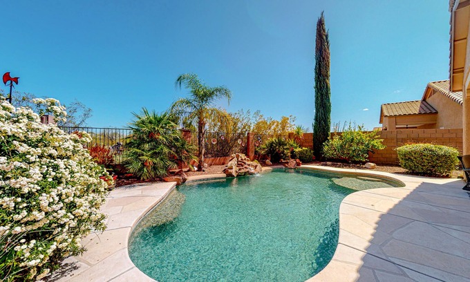 Tucson Mountain Sanctuary House | Snowbird-friendly home with WiFi, central AC, enclosed yard, pool, and patio