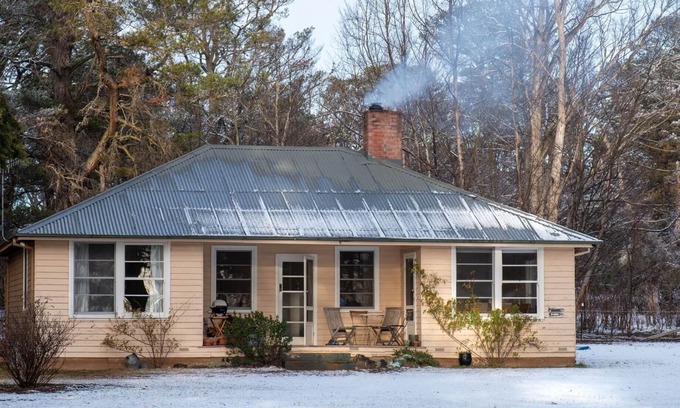 The Brothers Cottage | Snowdrift Cottage at Springwell - Historical Farm Stay