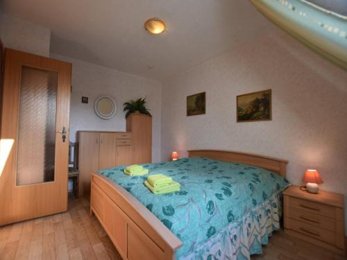 Kroepelin Apartment | Snug Apartment in Kröpelin Germany