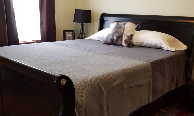 Greencastle House | So convenient! So clean! So close to Depauw University. 40 min. from Indy.