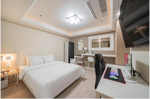 Ansan Hotel | Social Stay