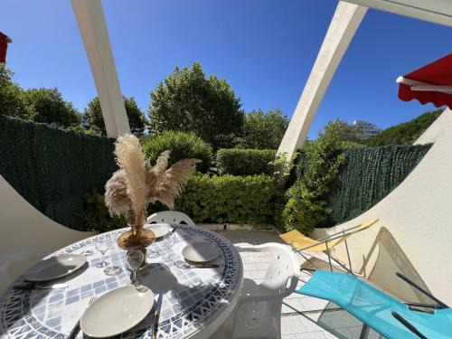 Le Couchant Apartment | Sol-y-Days Tropic, rez de jardin avec terrasse