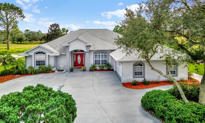 Sun 'N Lake Villa | Solar Heated Private Pool & Lanai On Golf Course!