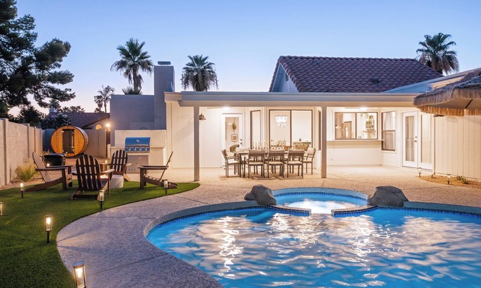 Santiago Cottage | Solara - Pool & Spa - Sauna & Cold Plunge