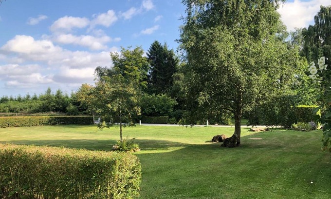 Tranbjerg J Bed & Breakfast | Solbjerg Skov B&B
