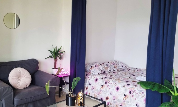 Marais Apartment | Soleil de Paris en Plein Coeur du Marais
