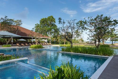 Carles Resort | Solina Beach & Nature Resort