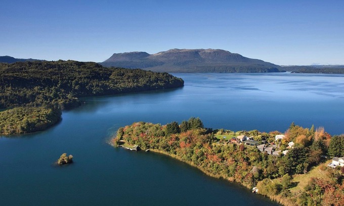 Lake Tarawera Cabin | Solitaire Lodge