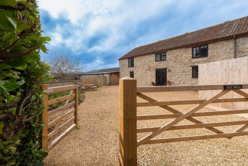 Ilton House | Somerset Country Escape - Luxury barns with hot tubs
