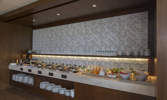 San Isidro Centro Financiero Hotel | Sonesta Hotel El Olivar Lima