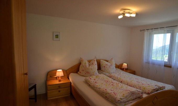 Oberglottertal Apartment | Sonnebühl vacation apartment with large terrace