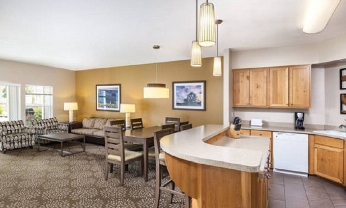 Windsor Condo | Sonoma County/Wine Country 2 Bed 2 Bath Condominium Resort