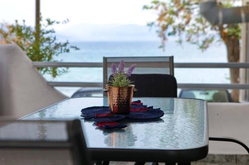 Tolo Apartment | Sophia's Summer Residence