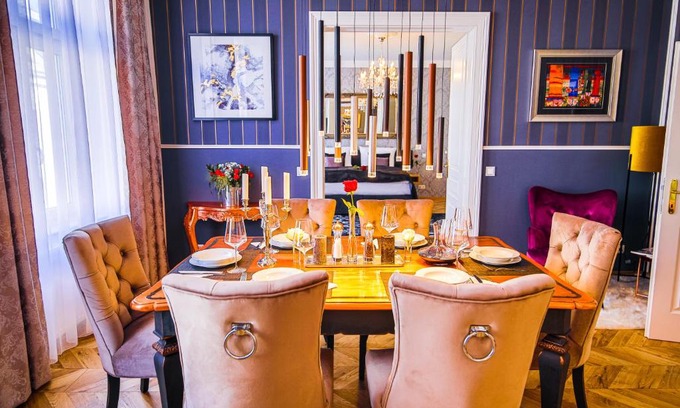 Yppenplatz Apartment | Sophies Place Yppenplatz - Imperial Lifestyle City Apartments Vienna Parking