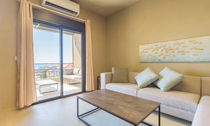 Batroun Apartment | Soukside Haven 3BR 24/7 Electricity