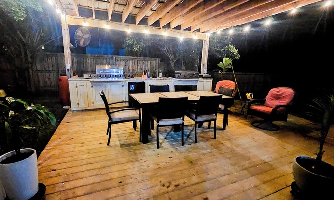 Emerald Isle House | Soul Care Cottage: 2BR/2BA Oasis w/Outdoor Kitchen & Boho Vibes