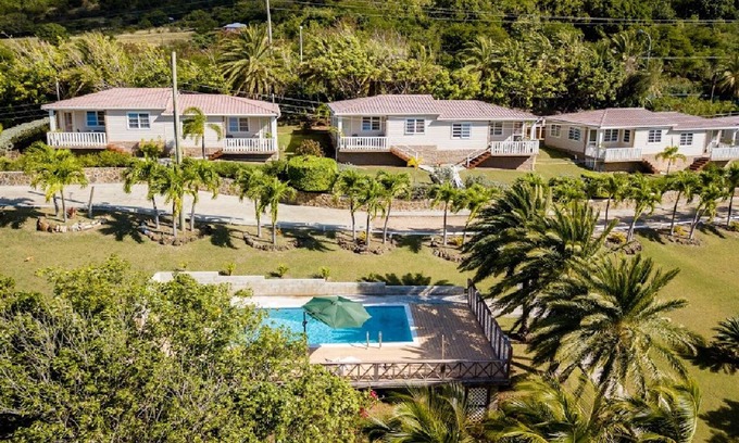 Cades Bay Apartment | South Coast Horizons