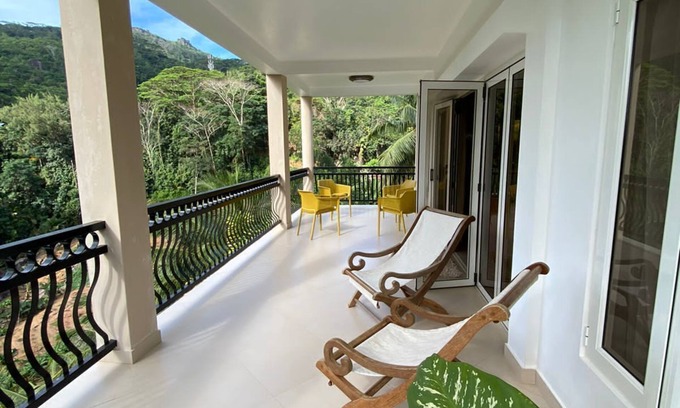 Mahe Island Villa | south hill villa