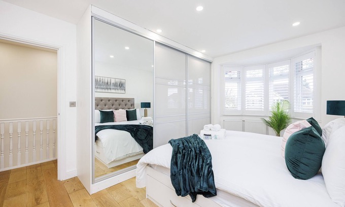 Blendon and Penhill House | South London Luxury Home