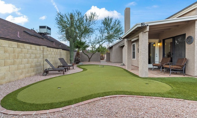 Desert Foothills Estates House | South Mountain Home in a Quiet Area - Trail Access Close ByπποΈββοΈ-β³οΈ