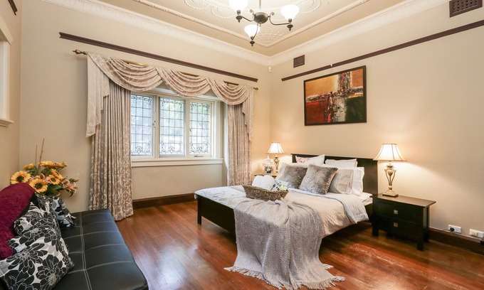 South Perth House | South Perth Oasis Properties
