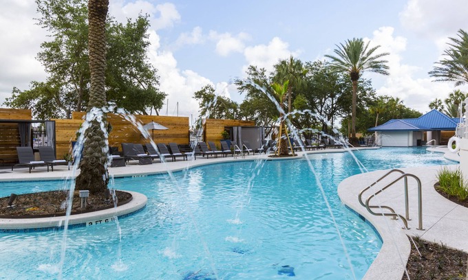 League City Hotel | South Shore Harbour Resort & Conference Center
