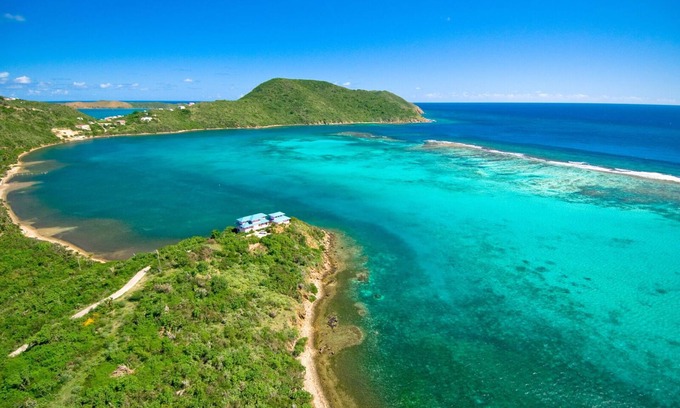 Virgin Gorda Villa | South Sound Luxury Waterfront Villa in Private Secluded Area RATES 4-14 PERSONS