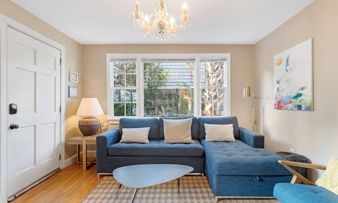 Cannonborough Elliotborough Cottage | Southard Cottage: Charleston Living Redefined