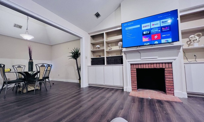Albany Condo | Southern Hospitality