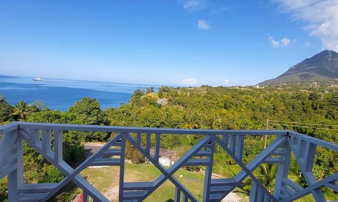 Choiseul Apartment | Southern Sunset Villa