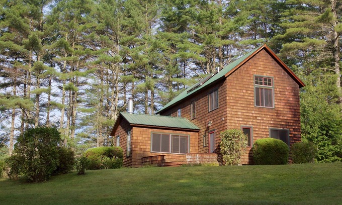 Brookline House | Southern Vermont Hideaway