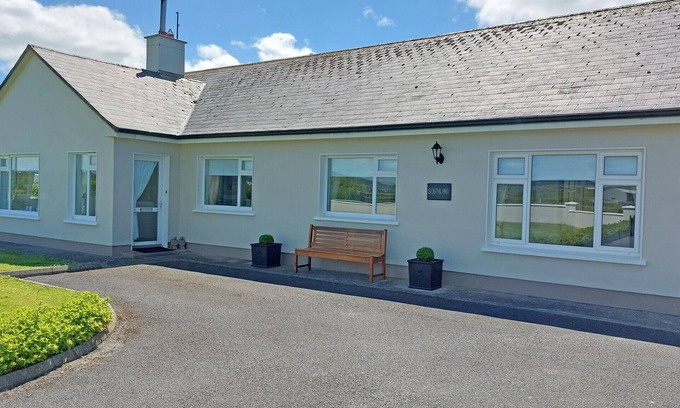 Murroogh House | Southland Holiday Home
