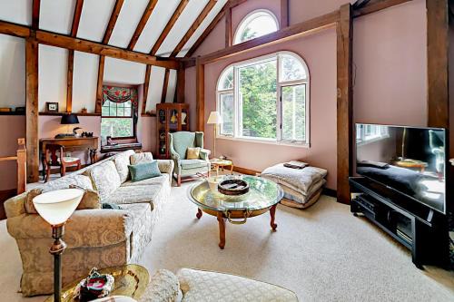 Southport House | Southport Island Cottage