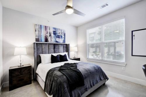 King William Apartment | Southtown Modern Pool Netflix Coffee Tea