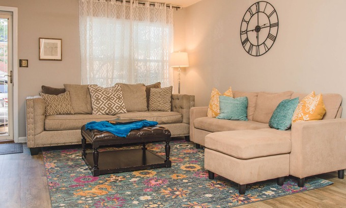 Fairforest House | SouthTownes * Westgate Area Townhouse