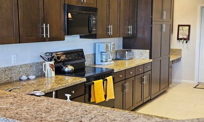 Troon North House | Southwest Designer Contemporary on Troon North golf course!