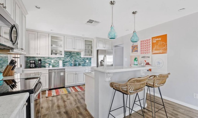 Cox Heights House | Southwestern Style Home Near Old Town Scottsdale